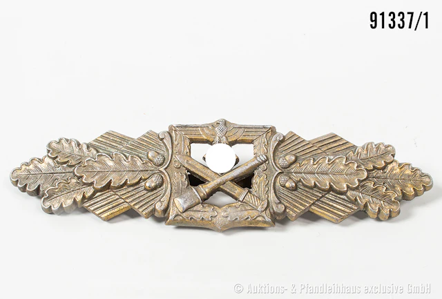 Nahkampfspange in Bronze, Zinkausf., Hersteller "F & BL" auf dem Kopf