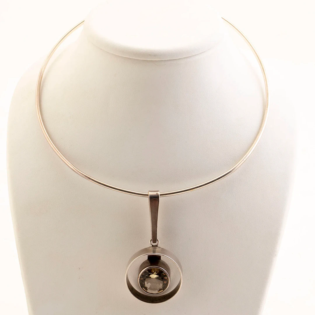 HALSRING MED HÄNGE, silver