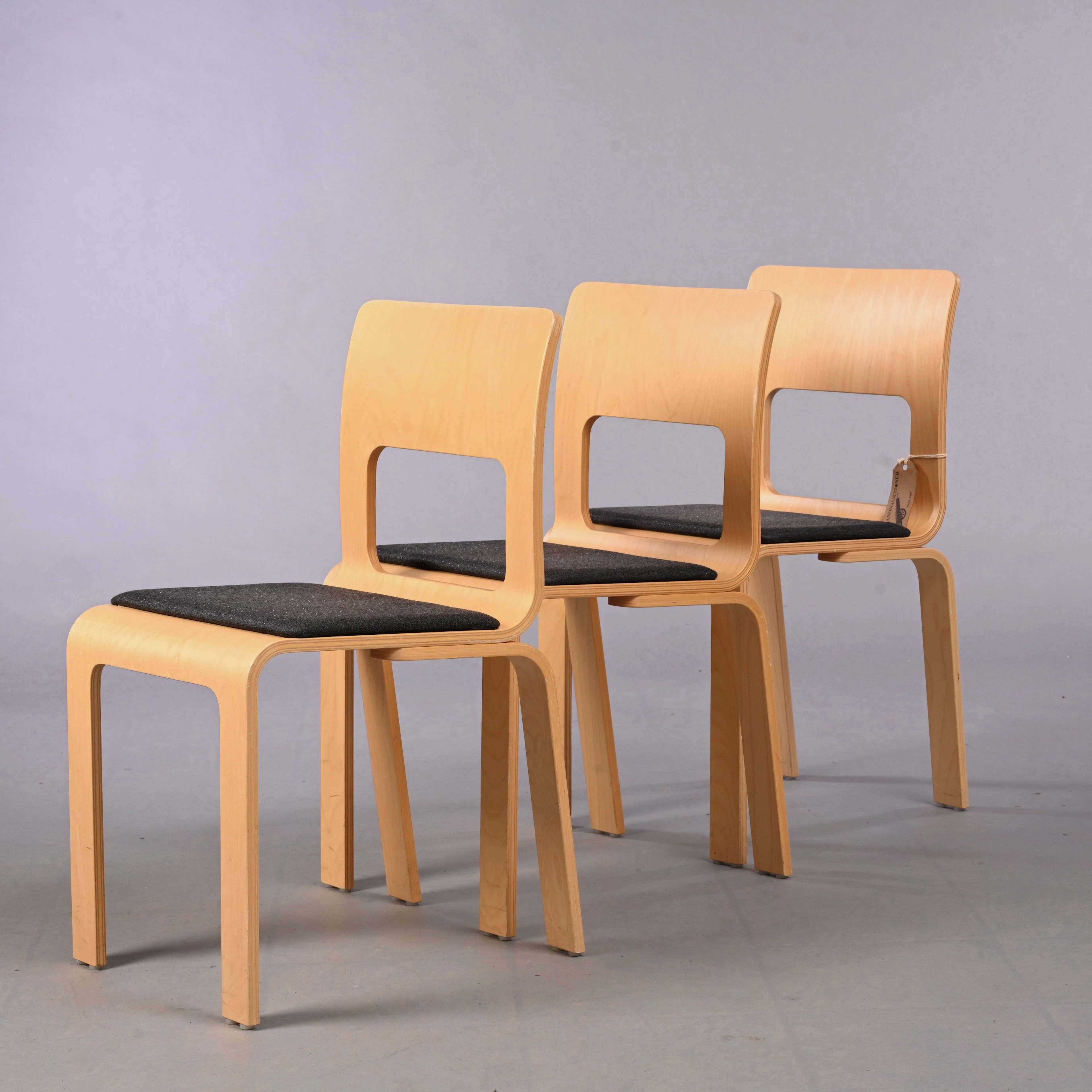 MÅRTEN CLAESSON, stolar, 3 st, "Bend"