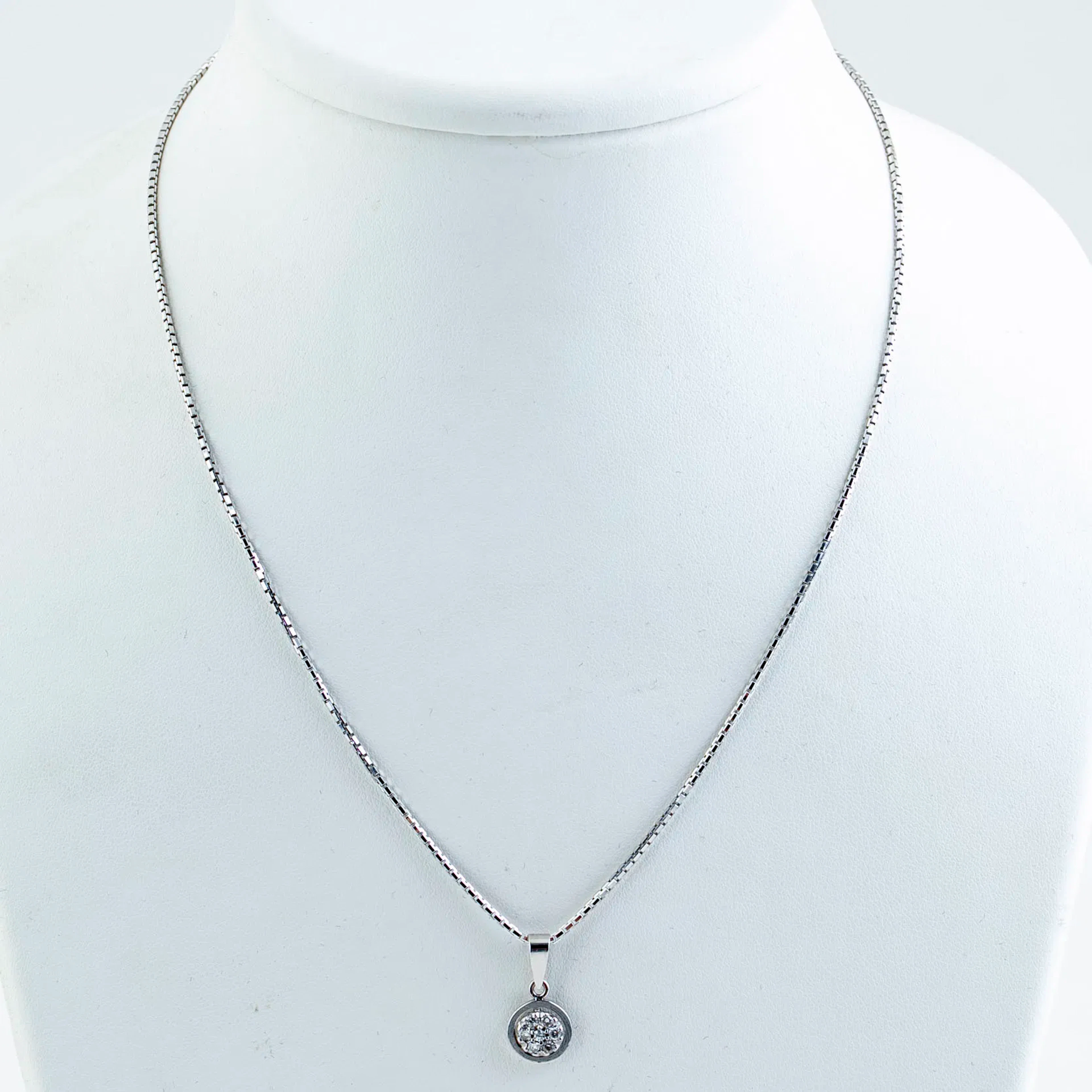 COLLIER med HÄNGE, 18 k vitguld