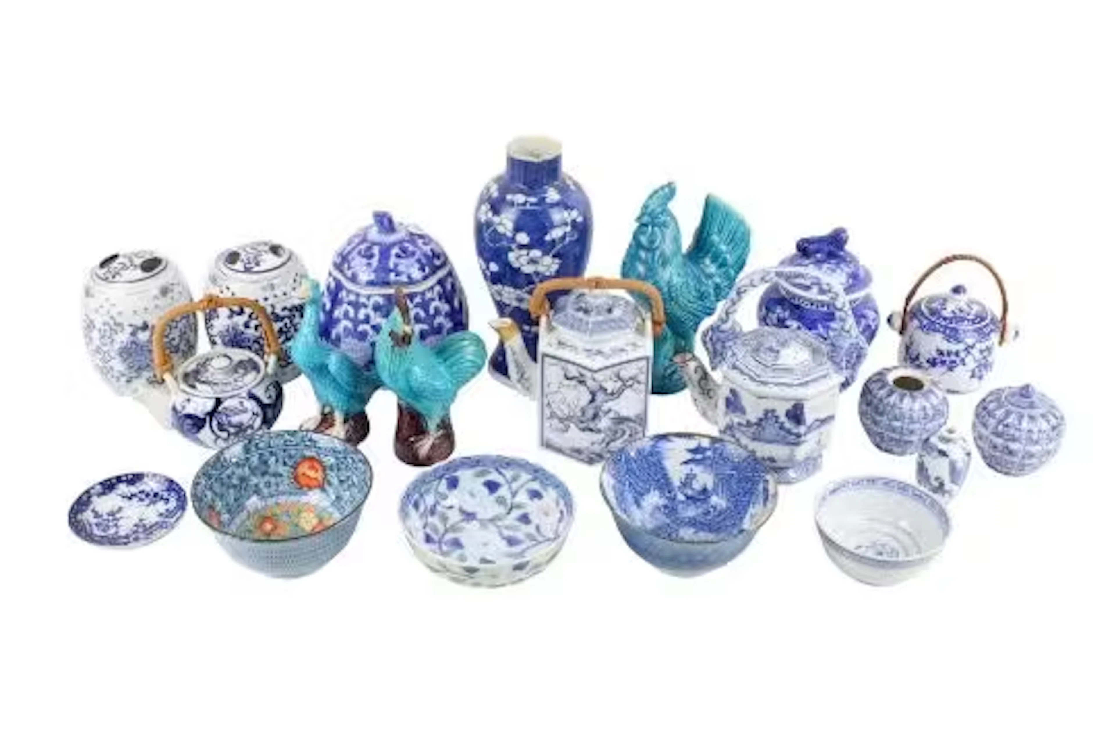 A collection of Chinese blue and white porcelain.