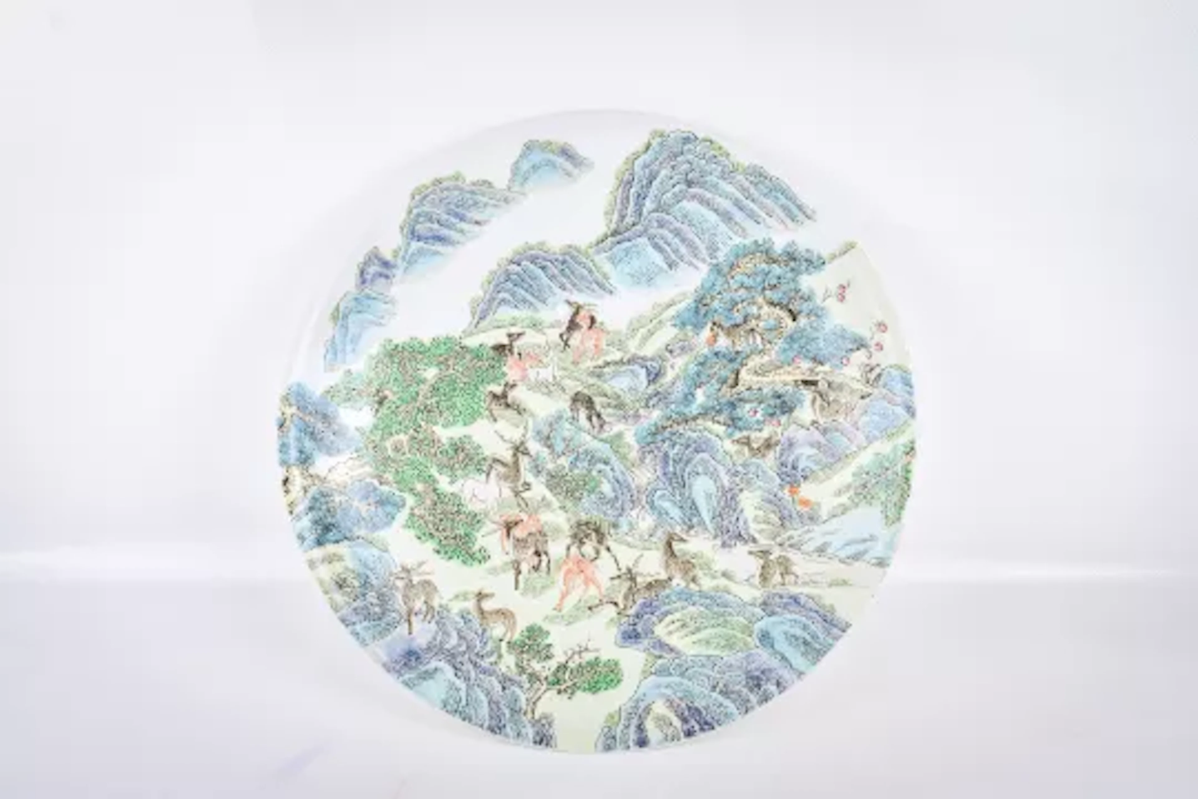 A 20th century Chinese famille verte charger.
