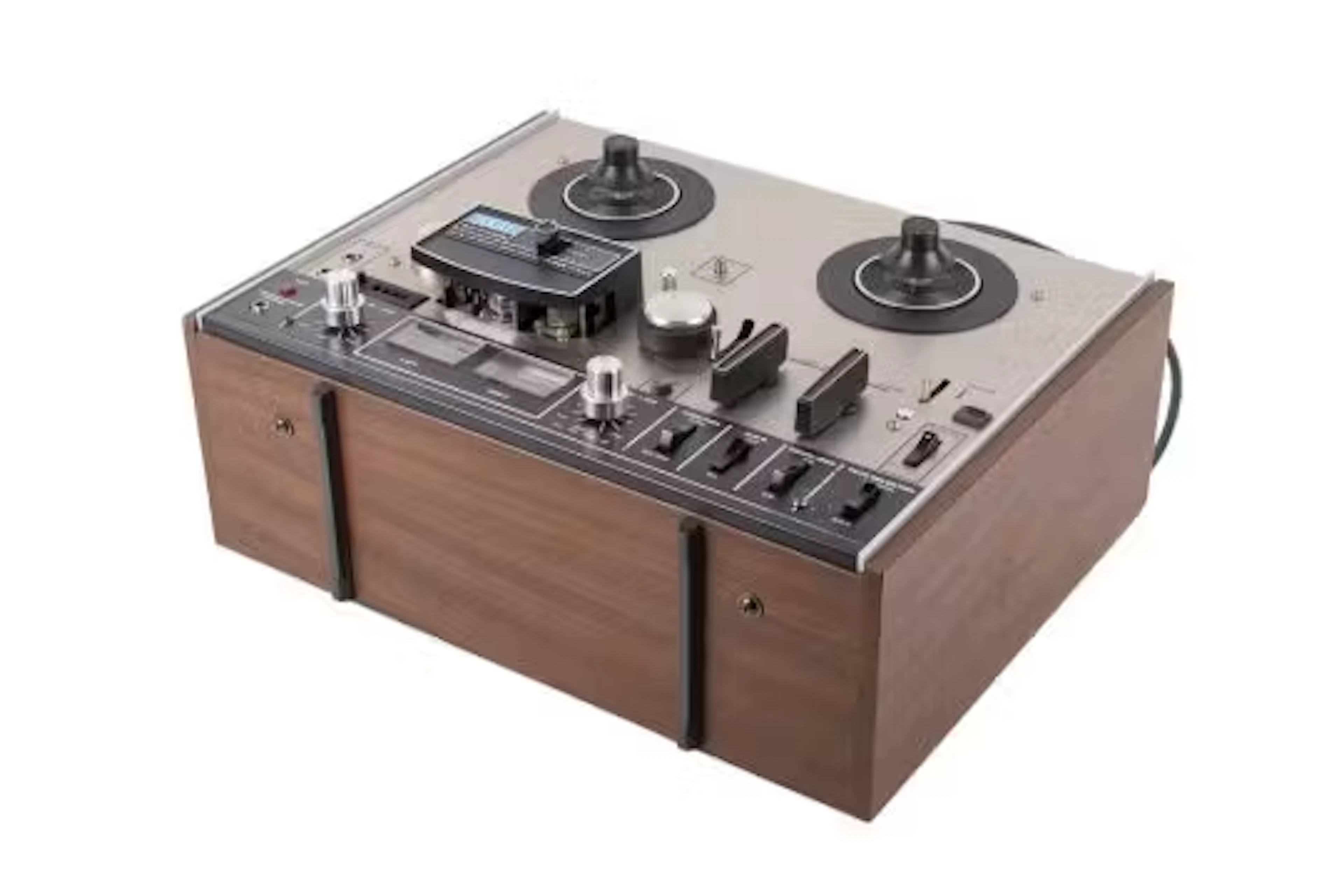 Vintage Akai 4000DS reel to reel tape deck. S/n. S-80801-01829.