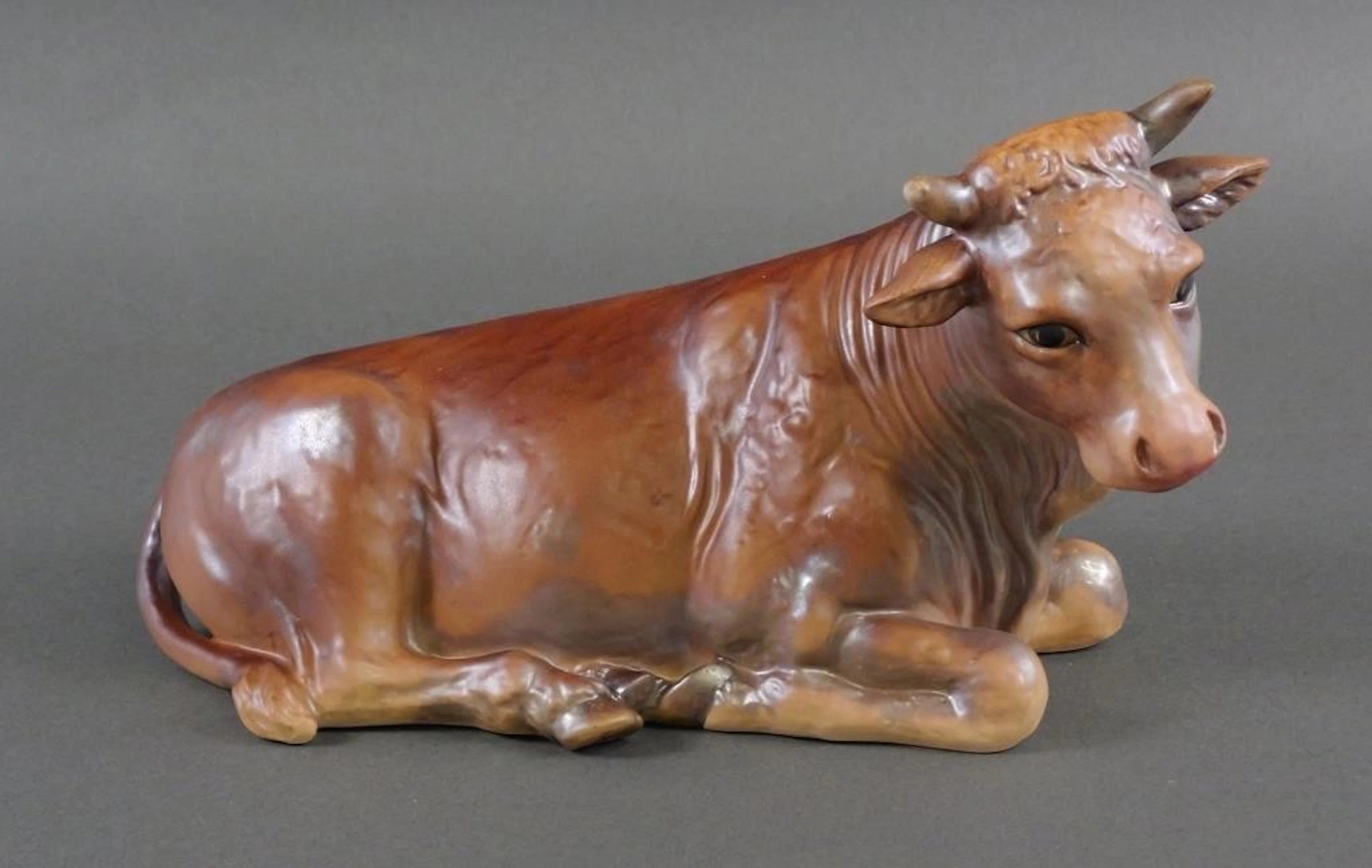 Goebel Hummel HUM 260/M Ox Nativity Figure