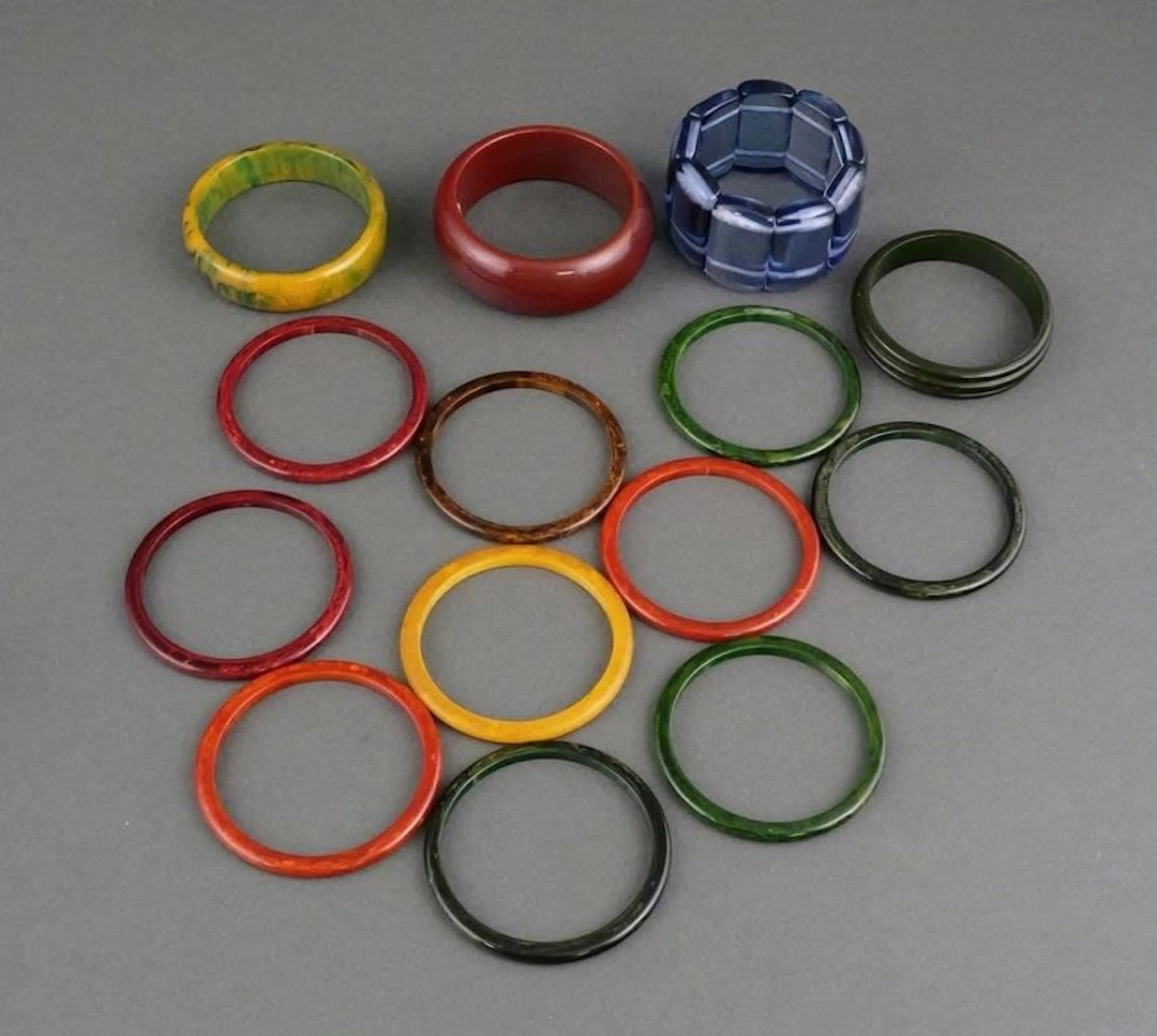 (14) Vintage Chunky Bangles Bracelets