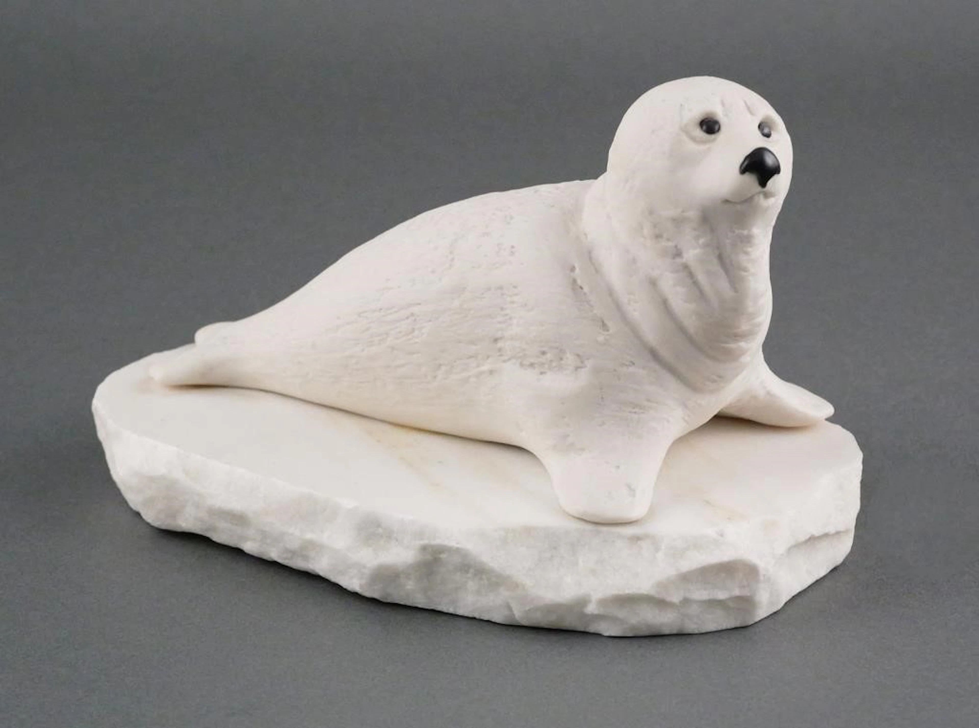 Maigon Daga Seal Sculpture