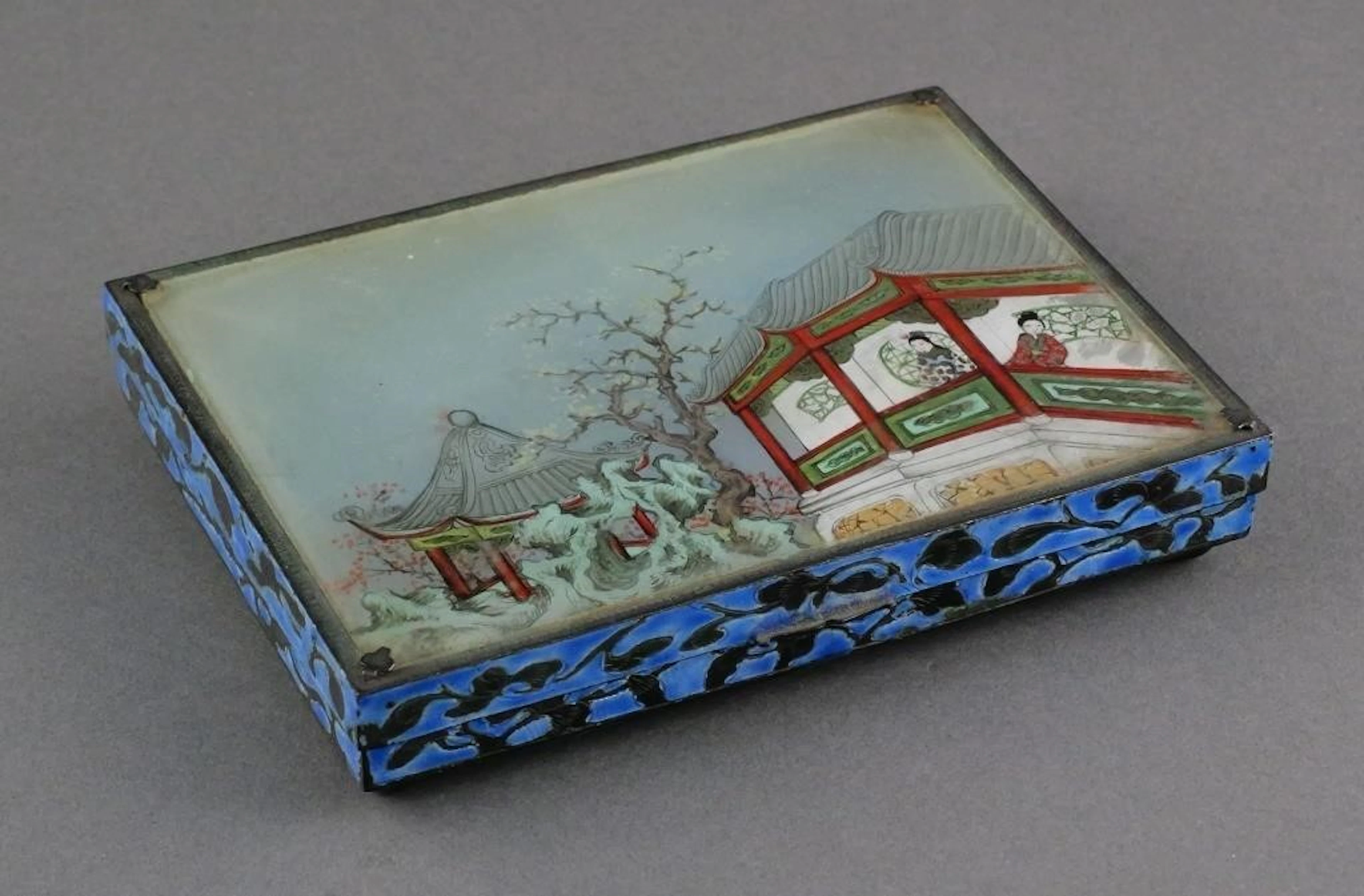 Vtg Reverse Painted Cloisonne Cigarette Box