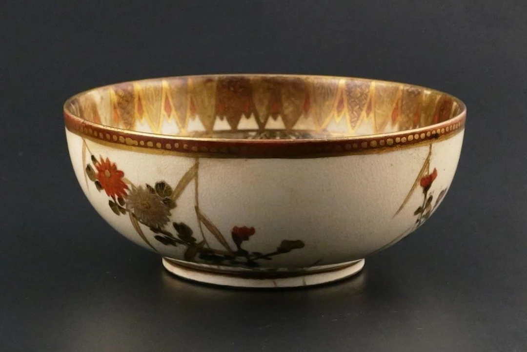Antique Japanese Satsuma Bowl, Meiji Period