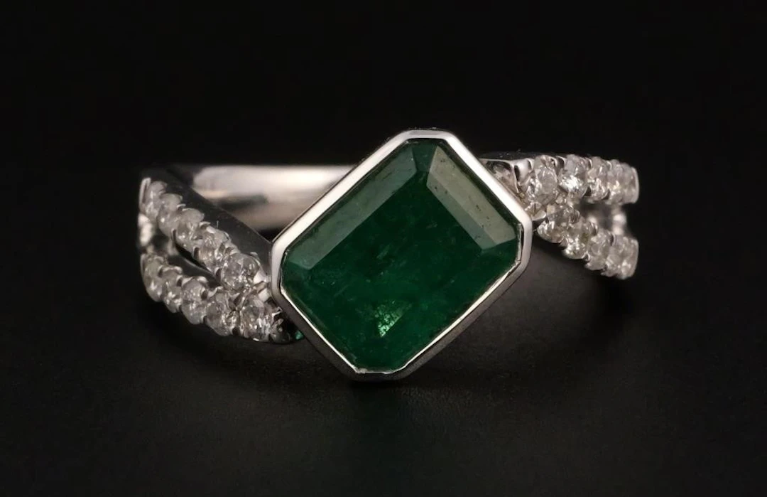 1.59ct Emerald Diamond Platinum Ring Size 7