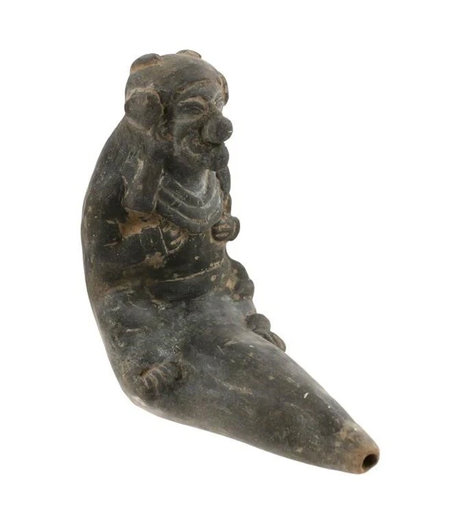 Pre-Columbian Tumaco La Tolita Clay Effigy Pipe