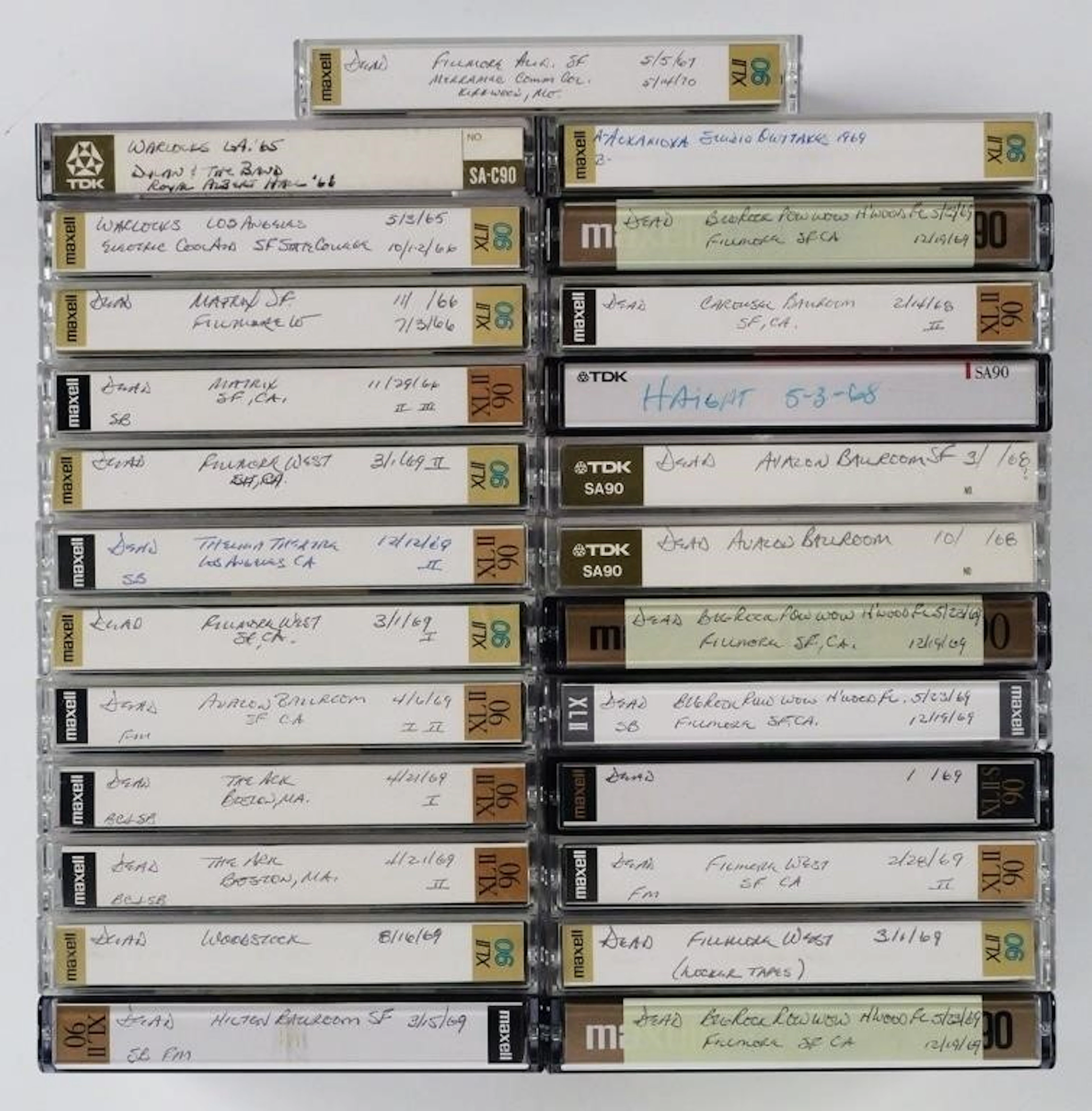 (25) Grateful Dead Concert Cassette Tapes 1965-70