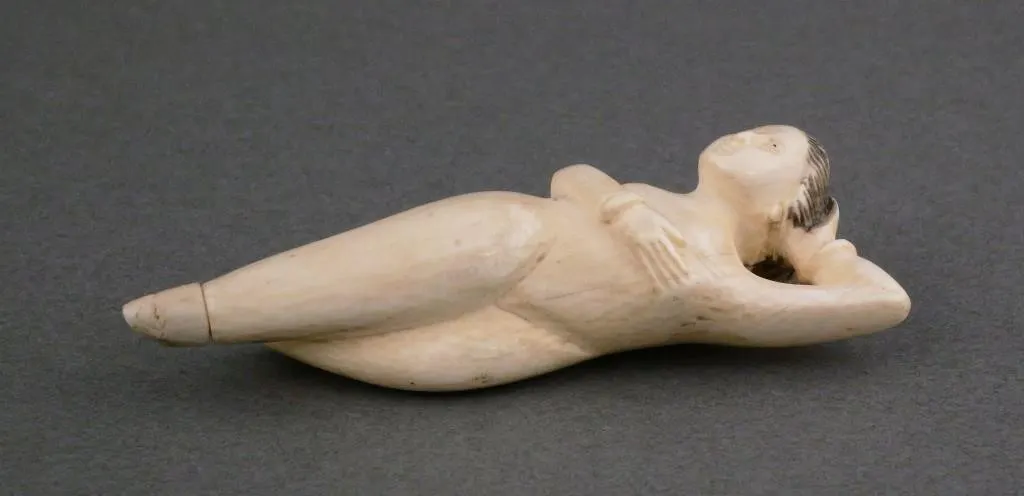 Rare Doctor's Doll Ivory Snuff Bottle