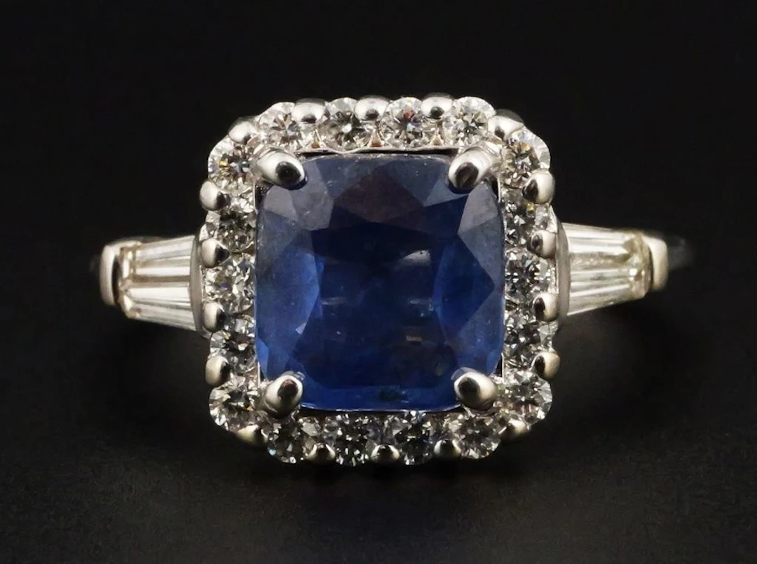 18K Gold Sapphire and Diamond Ring