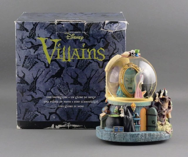Disney Villains Light-Up & Sound Snow Globe