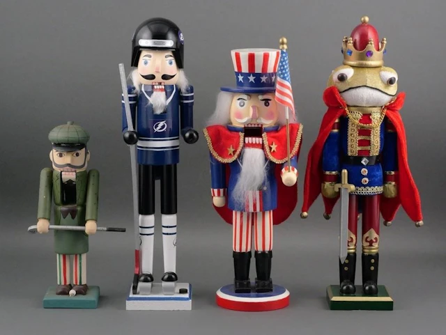 (4) Wooden Nutcrackers Frog, Golfer & Uncle Sam
