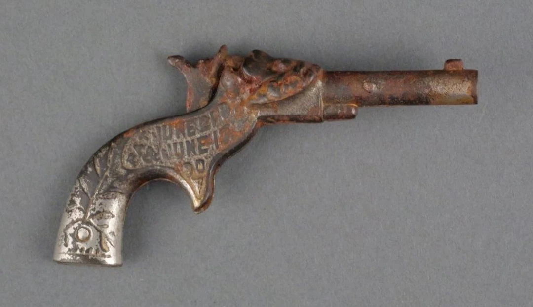 Stevens 1890 LION Cast Iron Cap Gun Pistol
