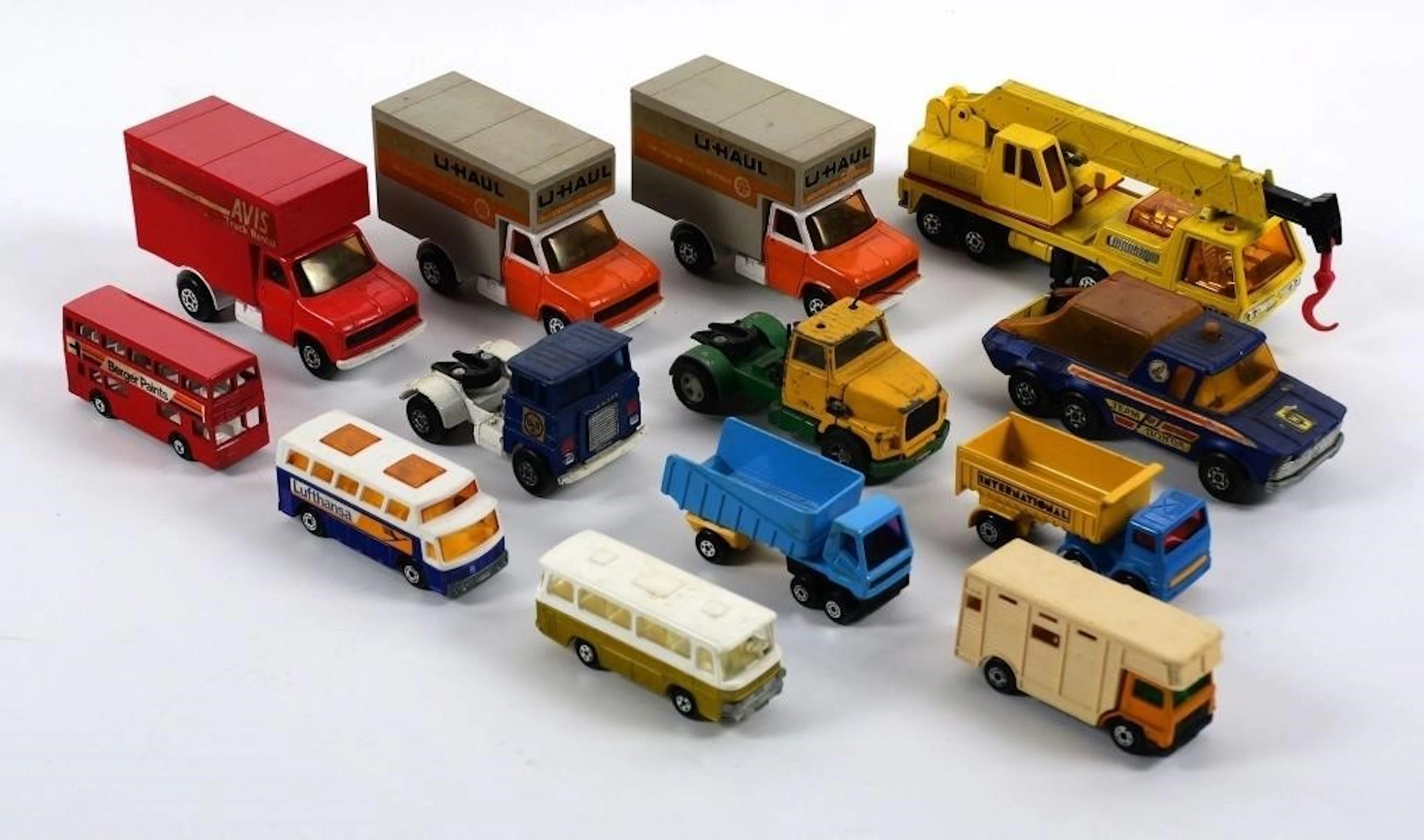 (13) Vintage Matchbox Lesney Trucks & Buses