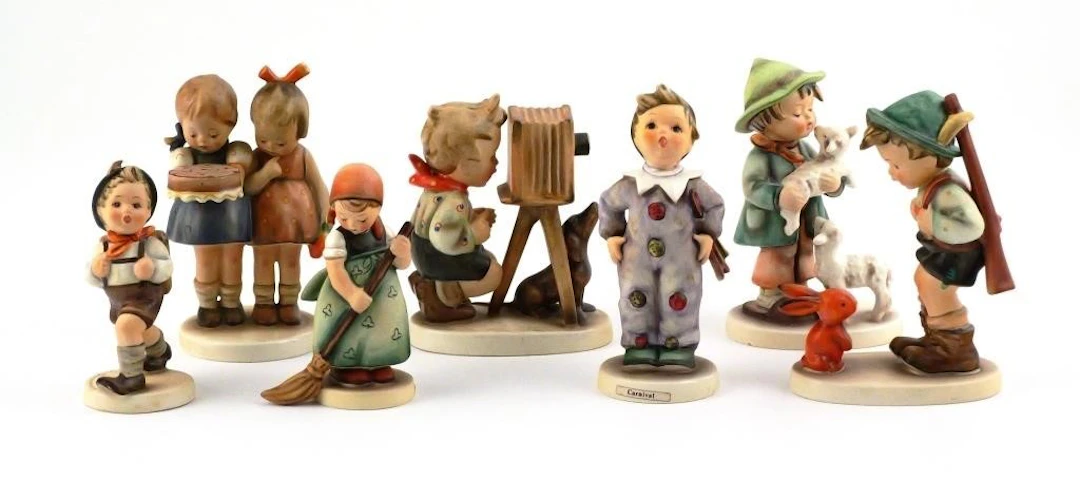 (7) Hummel Figures