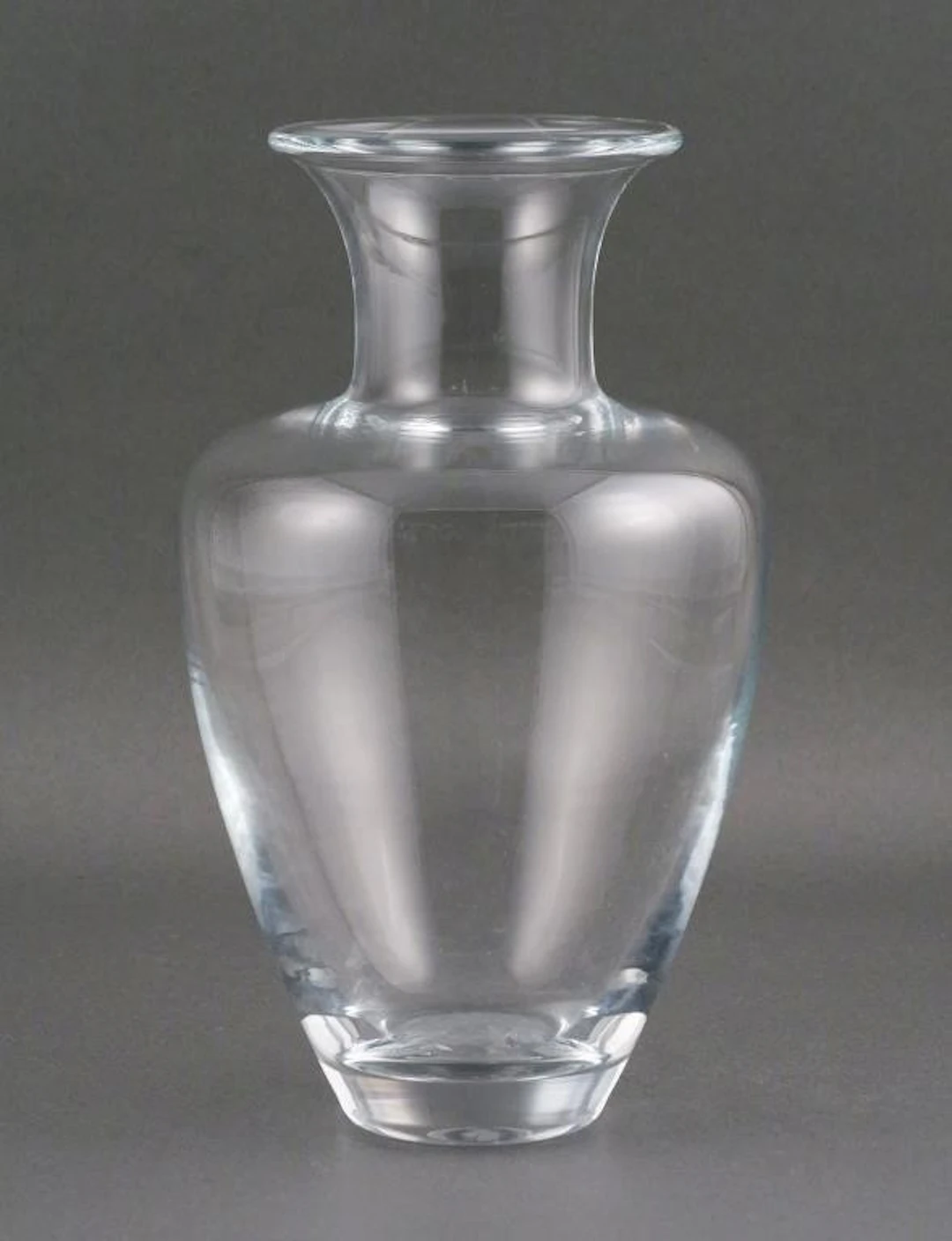 Signed Simon Pearce Shelburne Blown Glass Vase