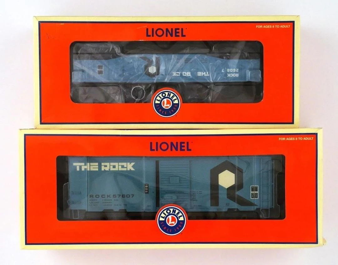 (2) Lionel Rock Island O Gauge Train Cars