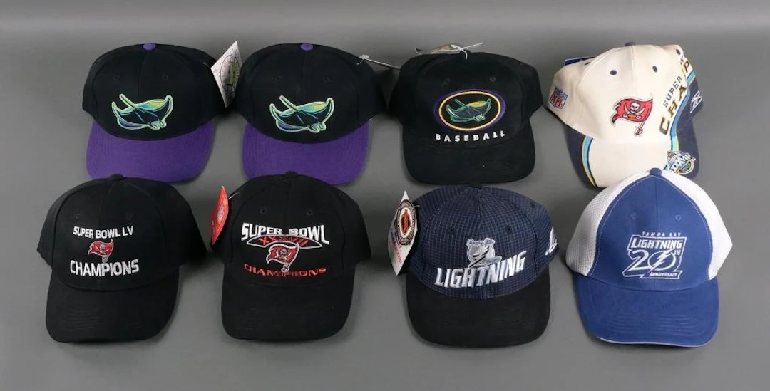 (8) Tampa Bay Buccaneers Rays & Lightning Caps