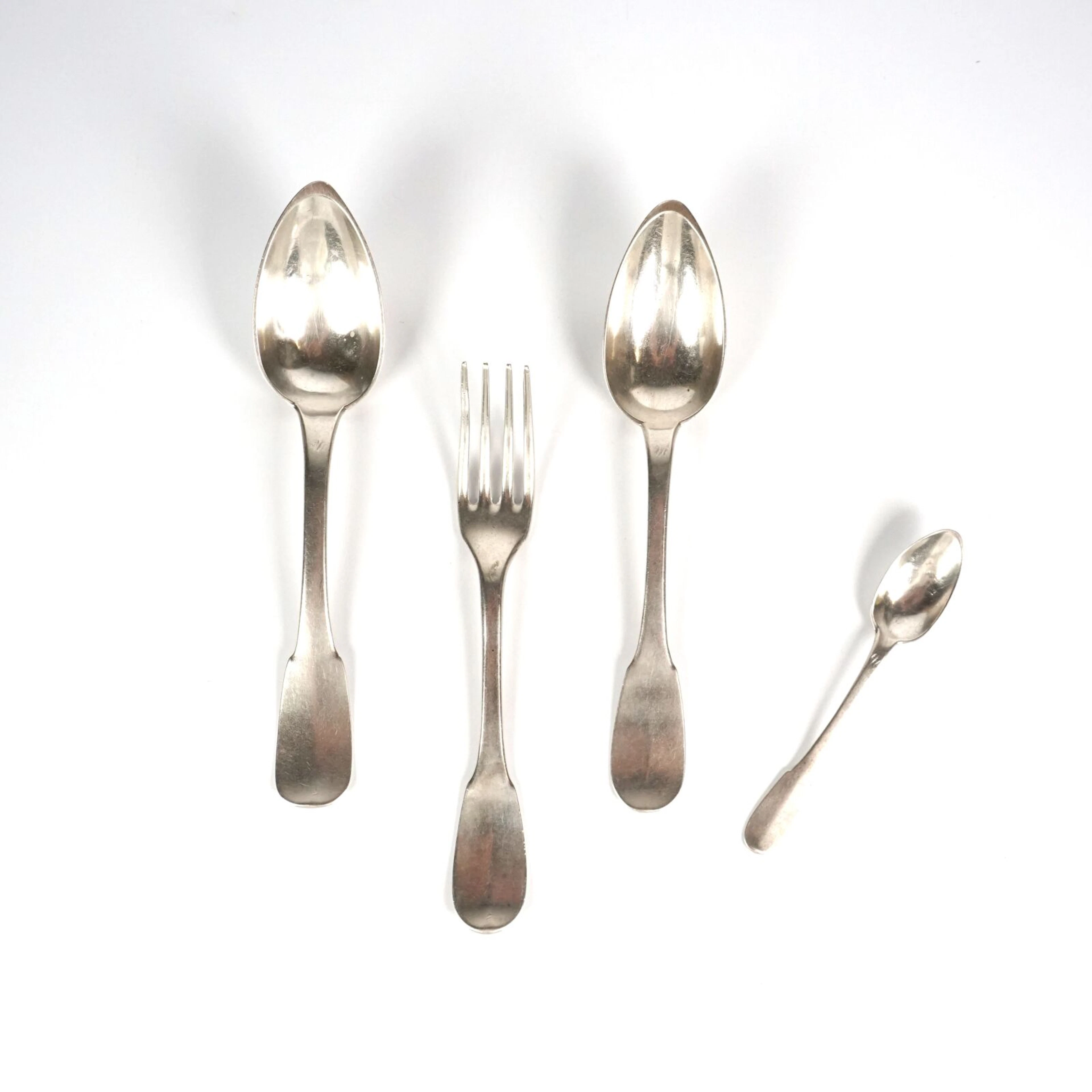 Ensemble dépareillé en argent