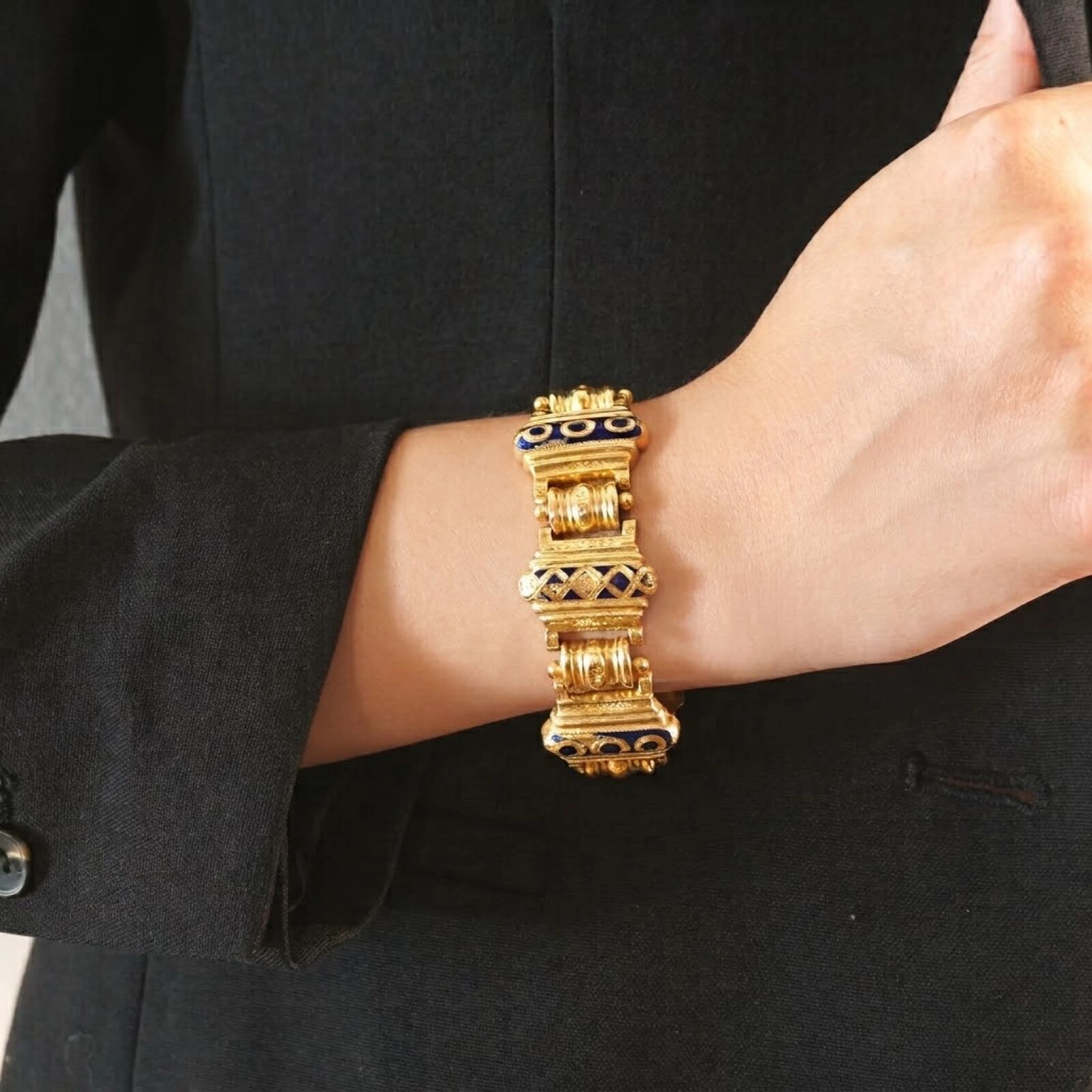 Bracelet articulé en or jaune 18K (750/oo)