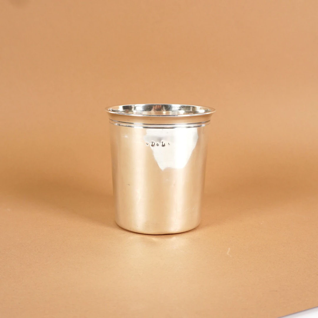 Timbale droite dite litron en argent