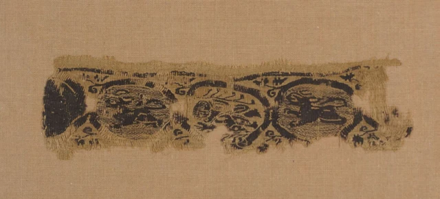 Bande en lin et laine à motif brun légèrement violet sur fond beige