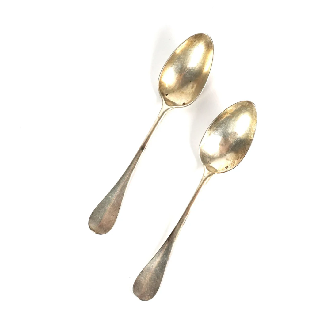 Deux cuillères en argent