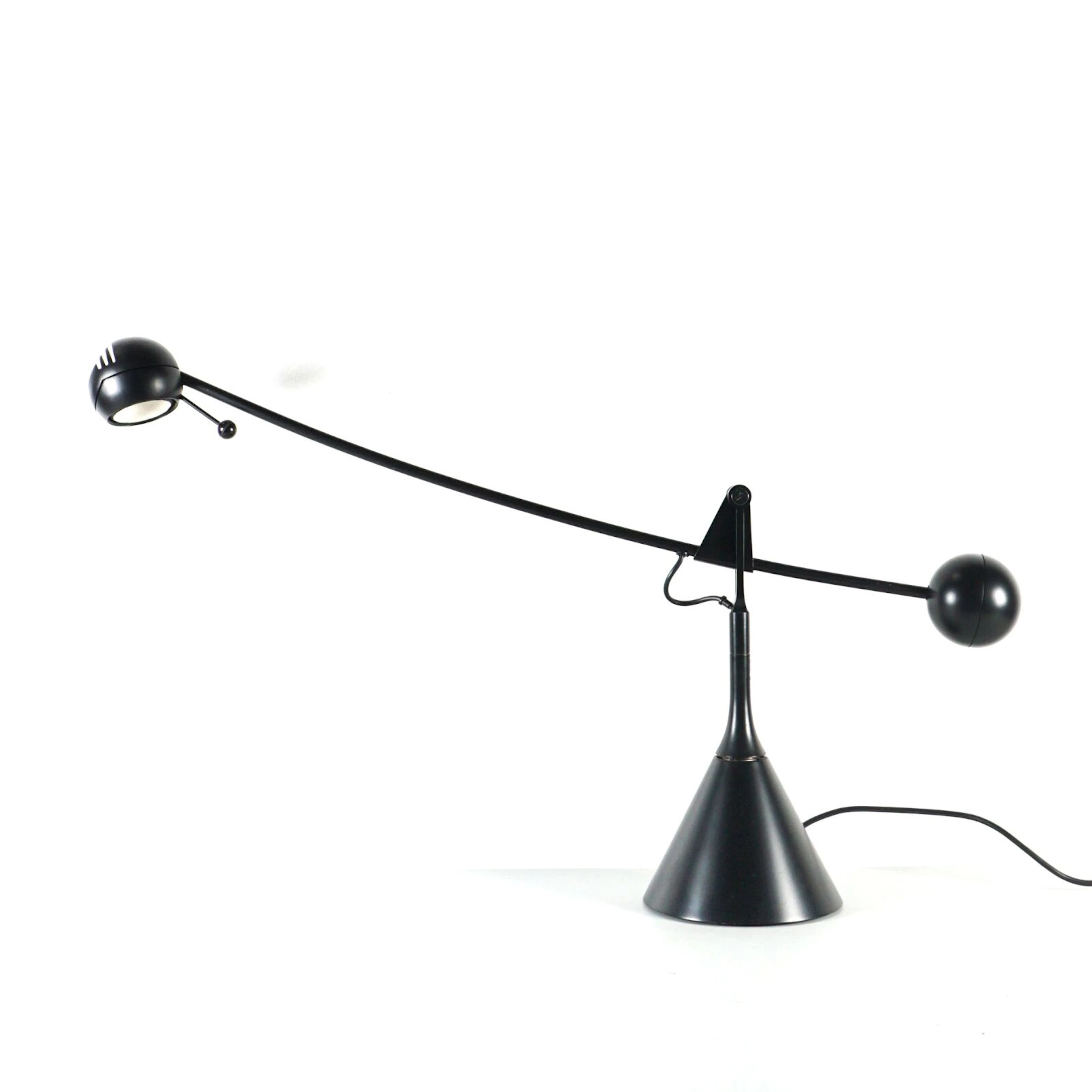Enric FRANCH (1943-2024) - Édition METALARTE : Lampe de bureau-balancier