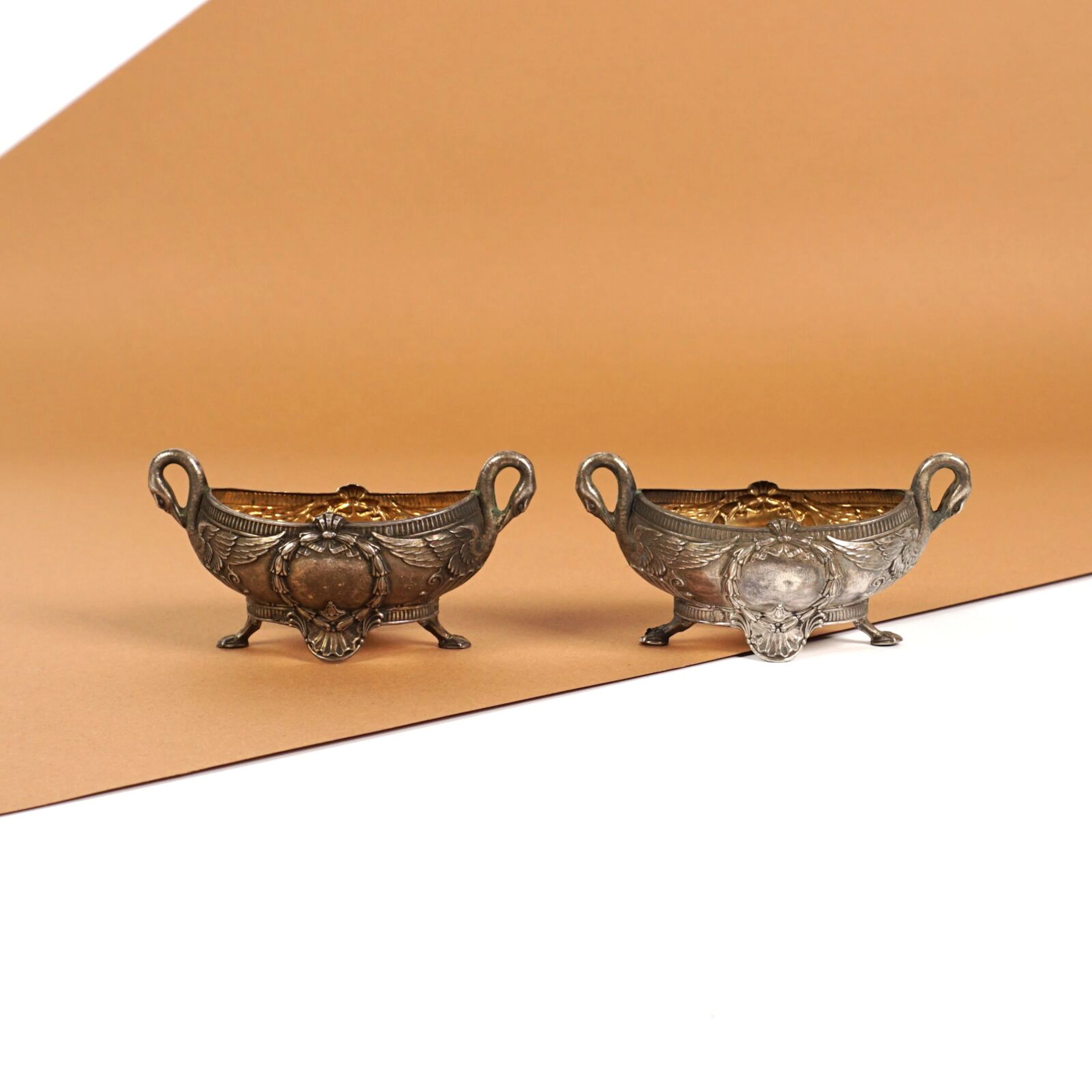 Paire de salerons en argent