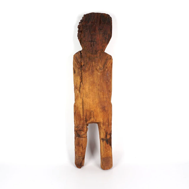 Mannequin funéraire en bois brut
