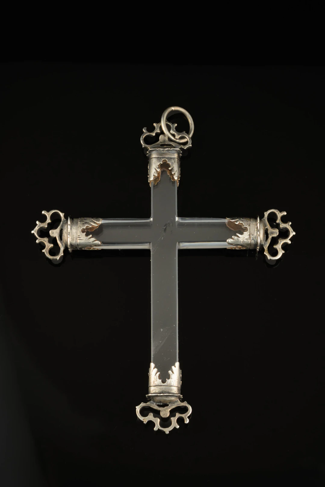 A fine rock crystal crucifix with silver mounts; Spanish, 17th century