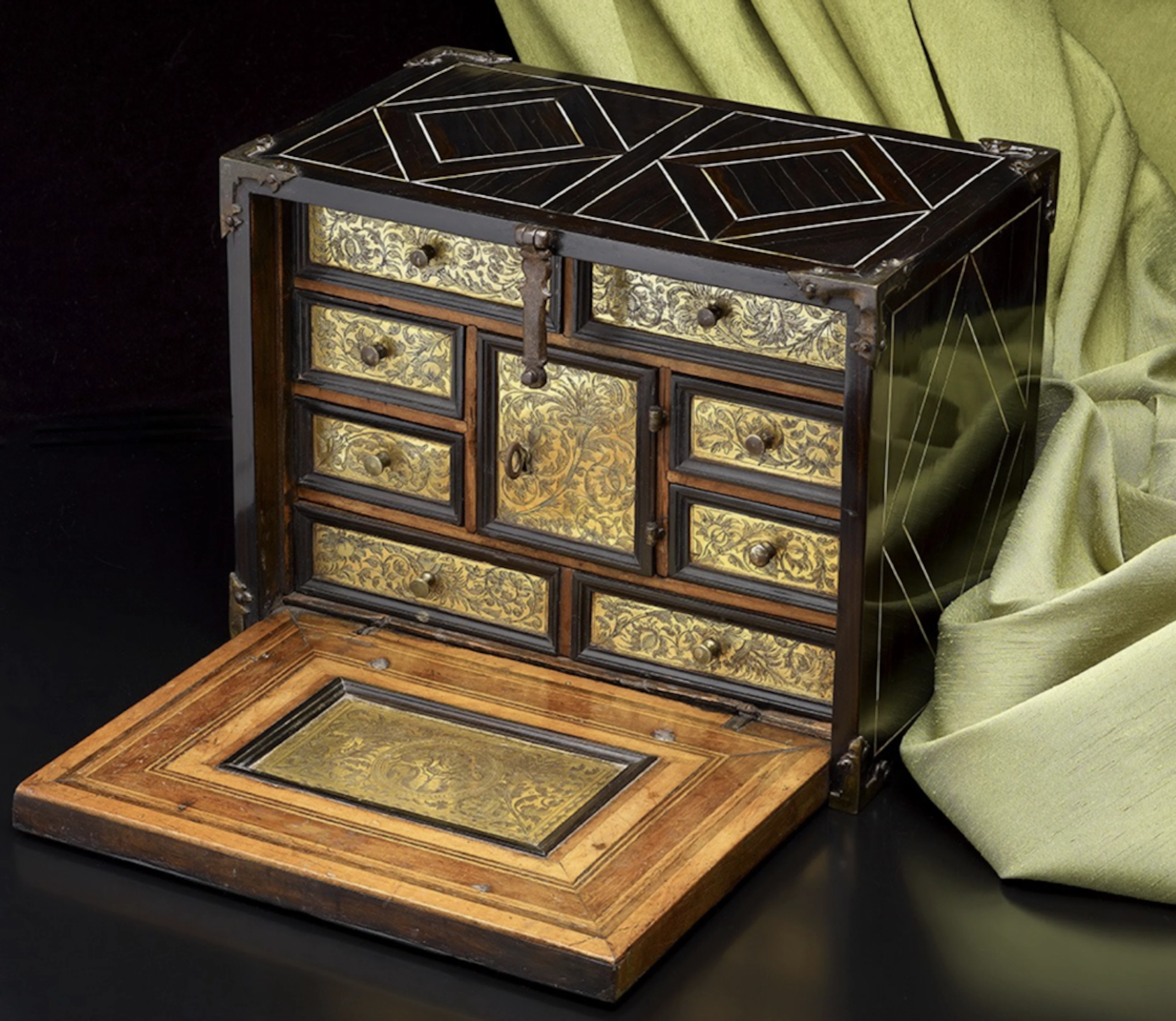 German Table Box
