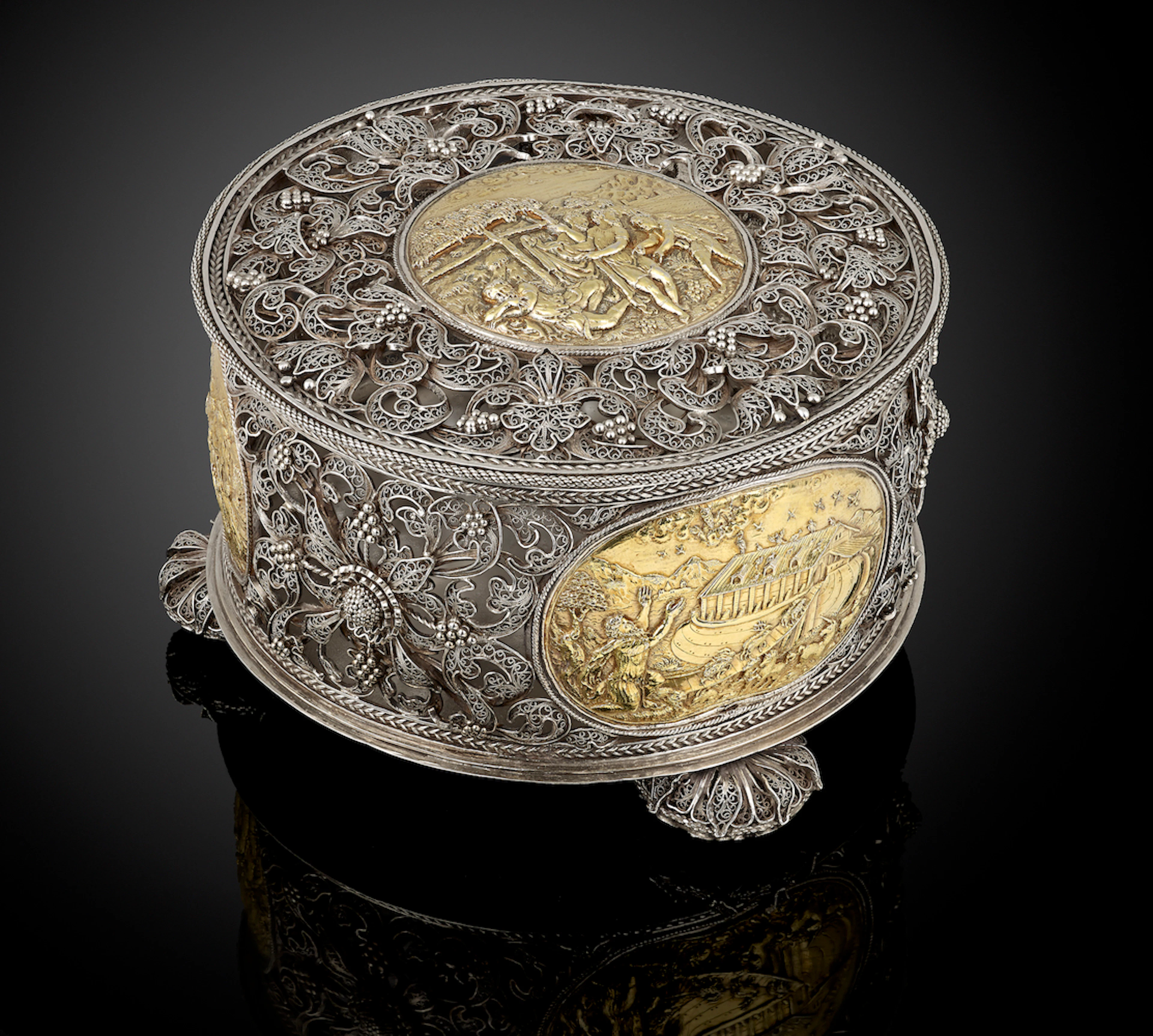 An extremely rare and unusual Silver filigree Toilet Box