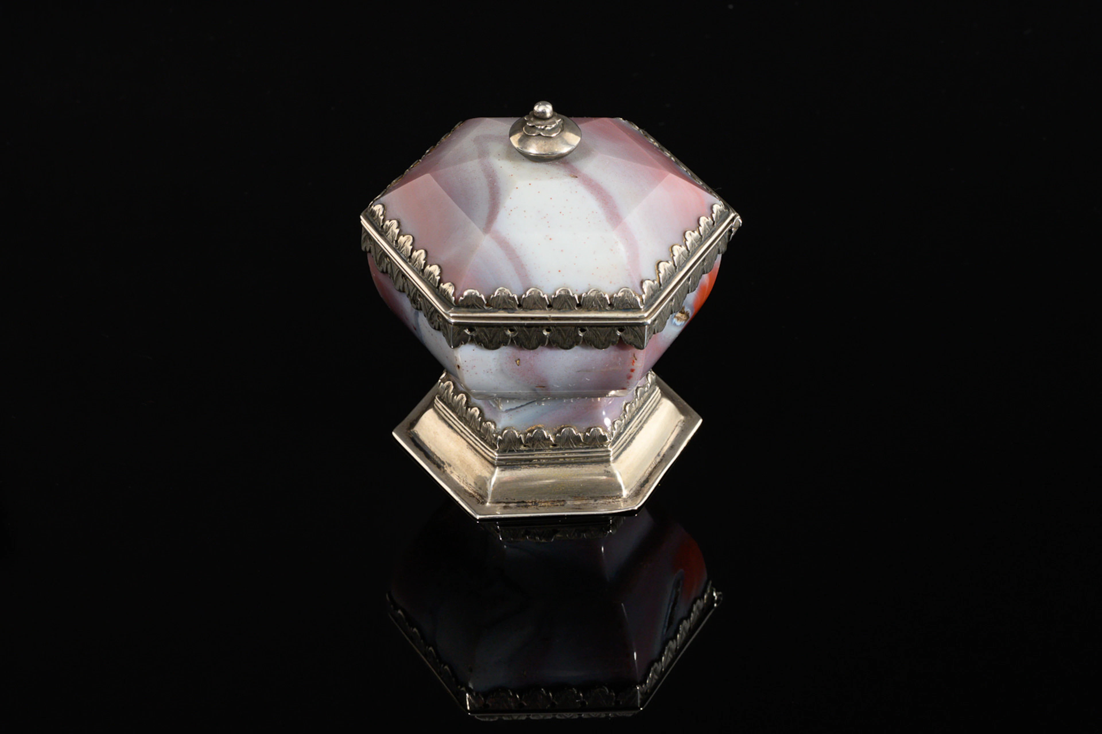 A rare hexagonal Salt made of rose coloured agate, with a hinged lid