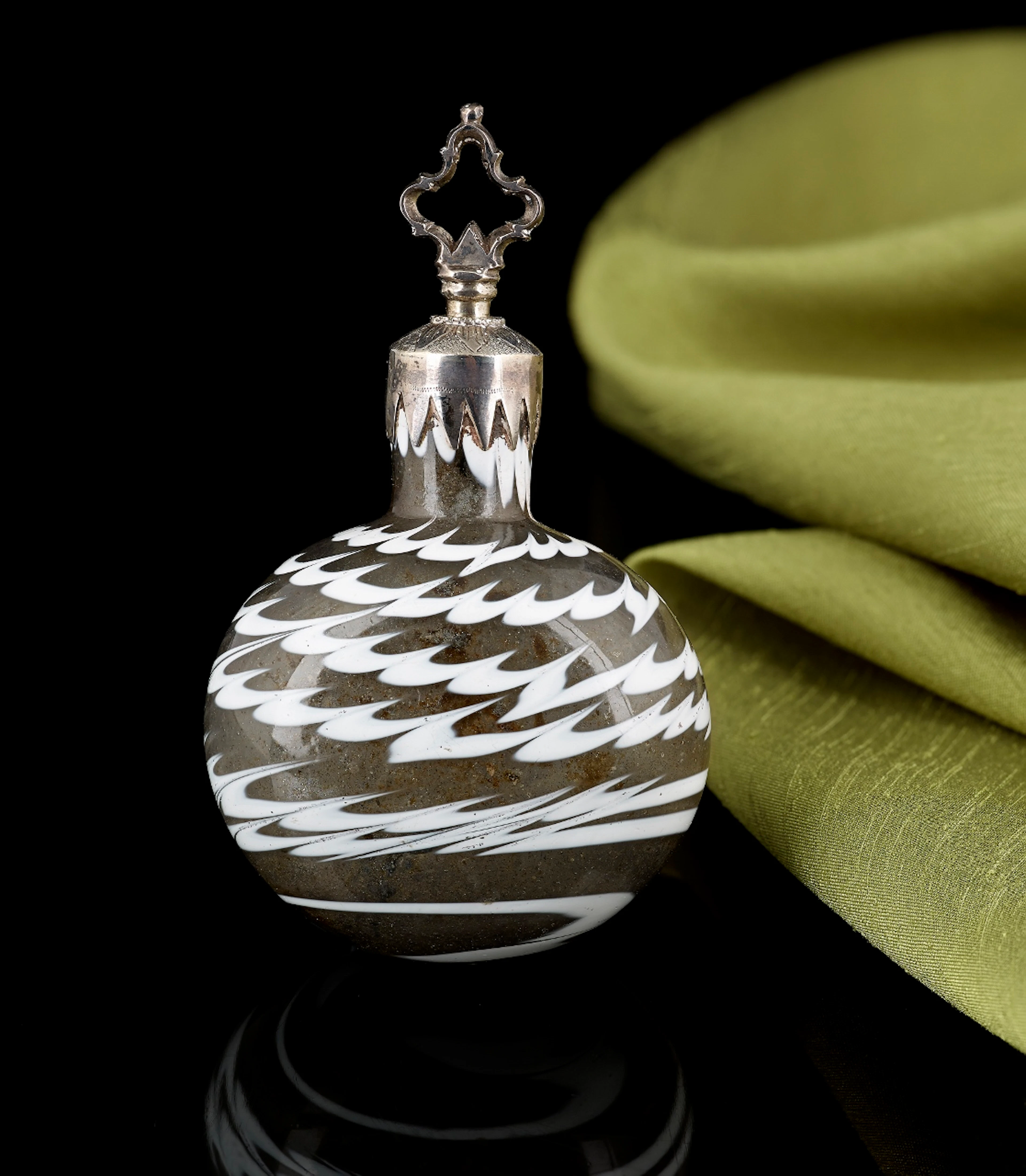 17th Century Glass Snuff Bottle