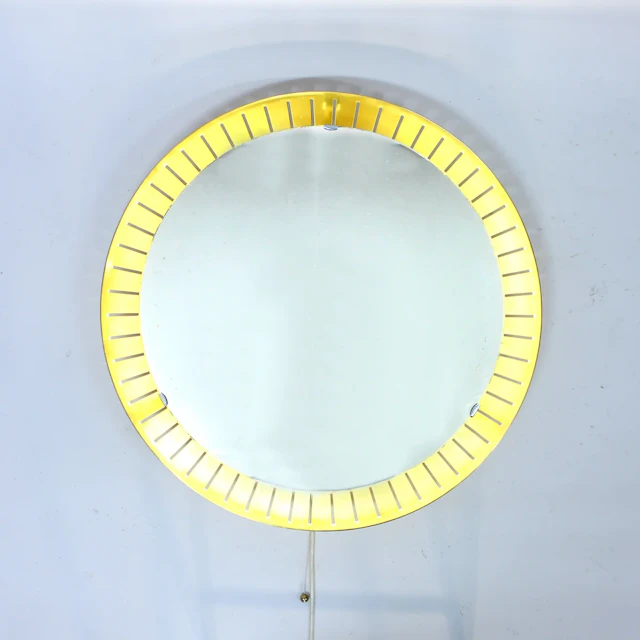Italian backlit brass mirror by Stilnovo, 1960s