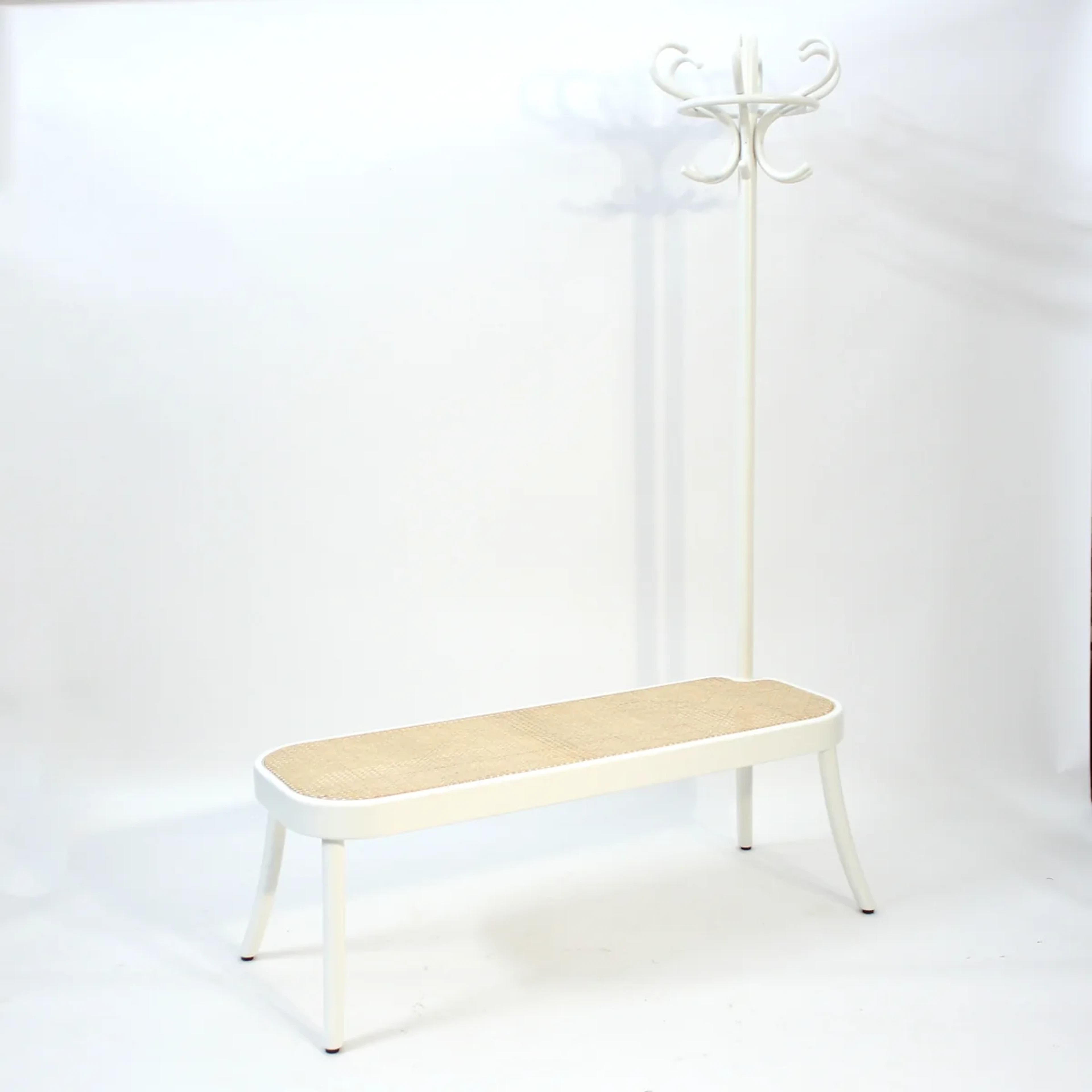 Front, Coat Rack Bench, Gebrüder Thonet, 2015