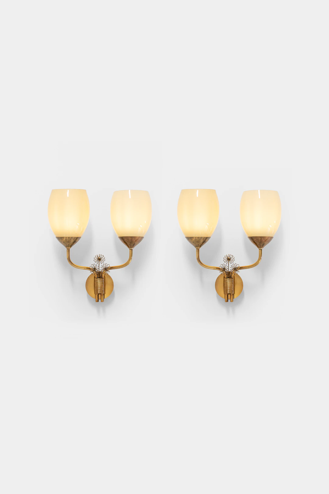 xx Paavo Tynell (1890-1973) Pair of sconces