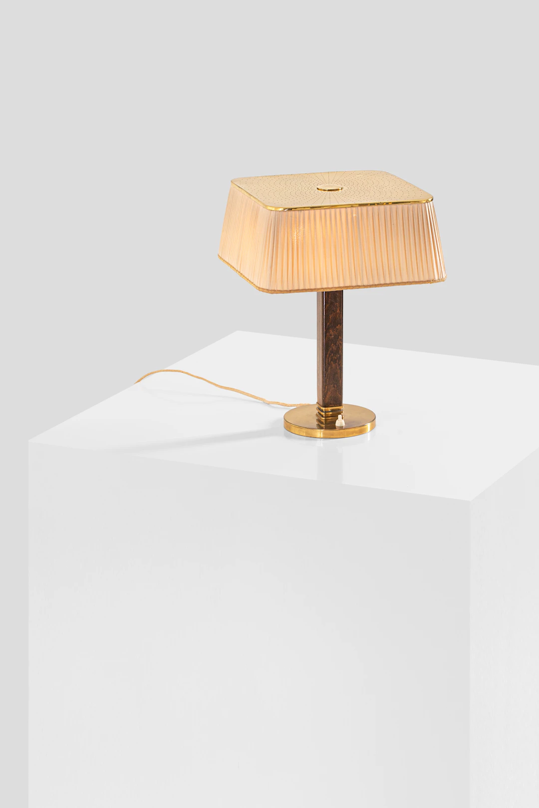 xx Paavo Tynell (1890-1973) Table lamp, model no. 5066