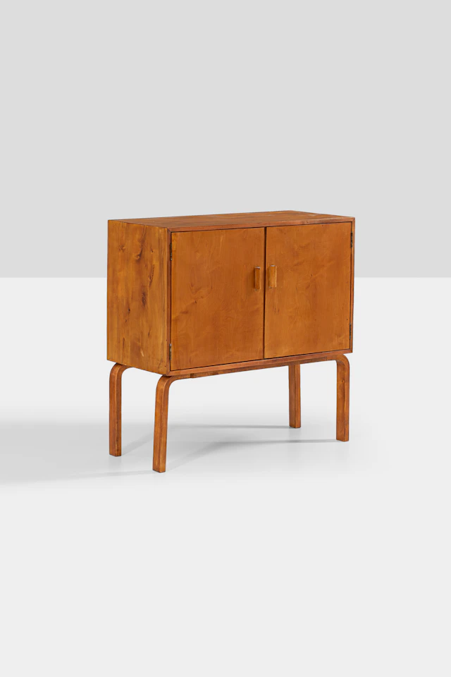 xx Alvar Aalto (1898-1976) Cabinet