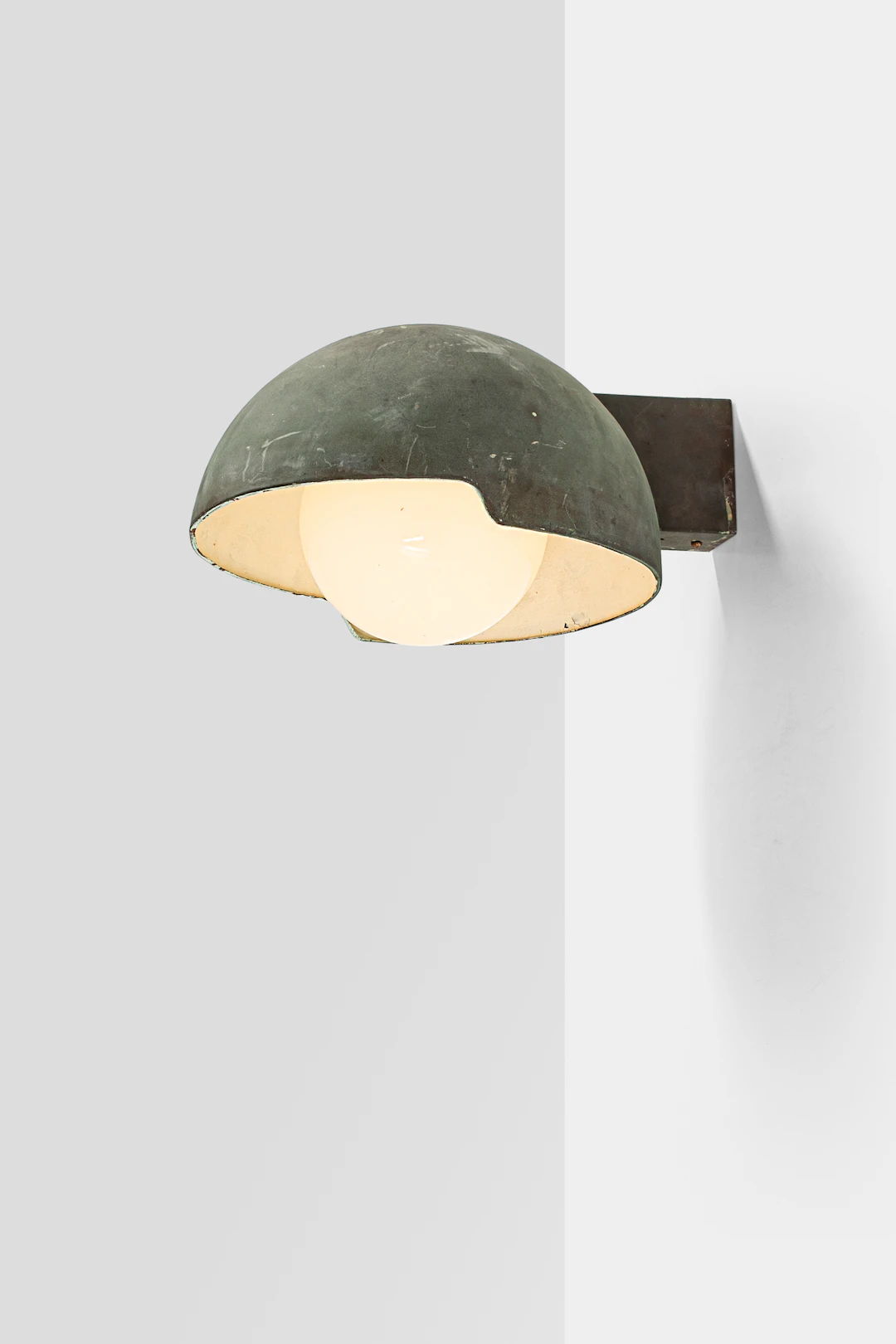 xx Paavo Tynell (1890-1973) Outdoor sconce