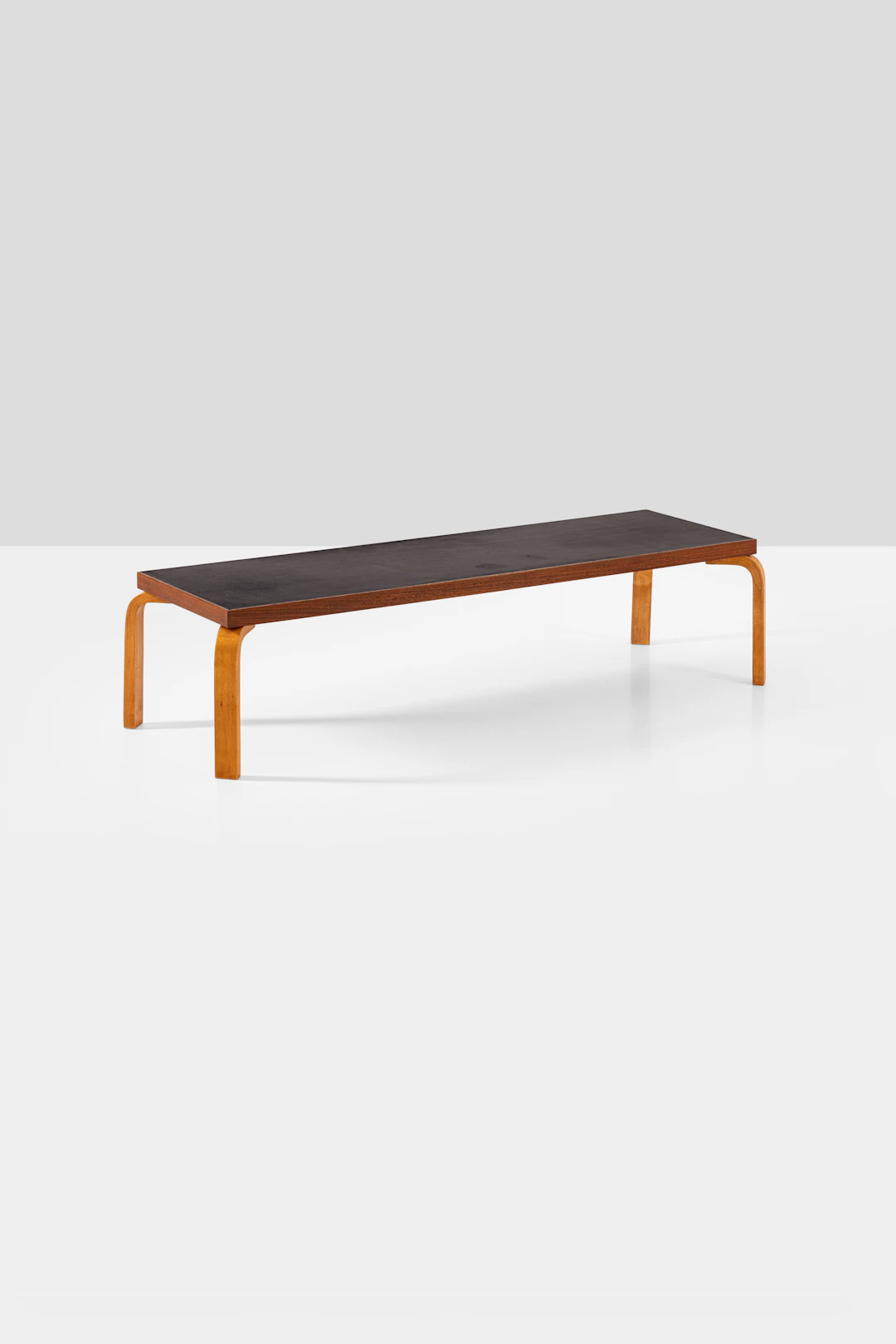 xx Alvar Aalto (1898-1976) Coffee table