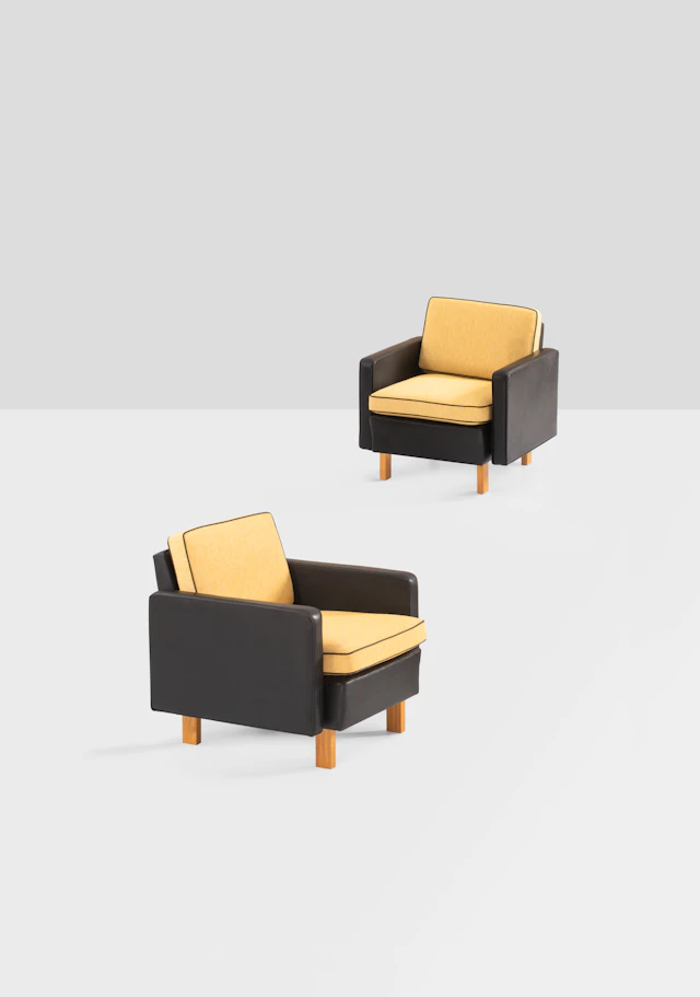 xx Alvar Aalto (1898-1976) Pair of armchairs