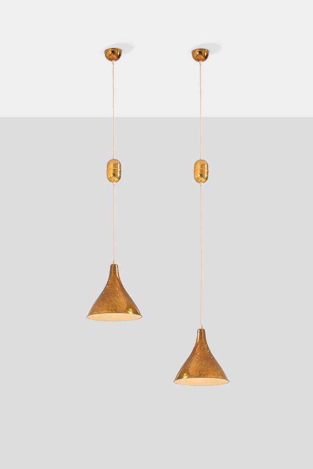 xx Gunnel Nyman (1909-1948) Pair of adjustable pendant lights, model no. 51083
