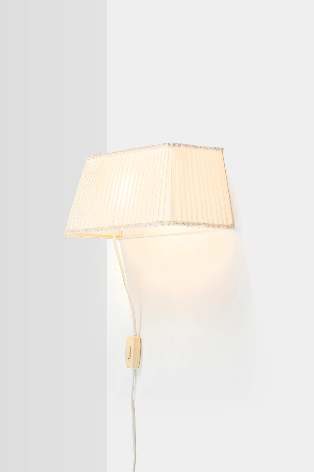 xx Paavo Tynell (1890-1973) Sconce