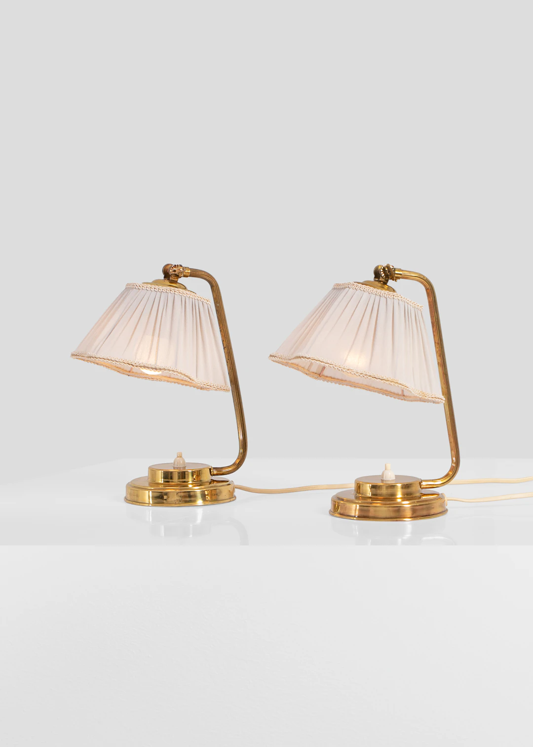 xx Itsu (Edited by, 20th c.) Pair of table lamps, model EV53