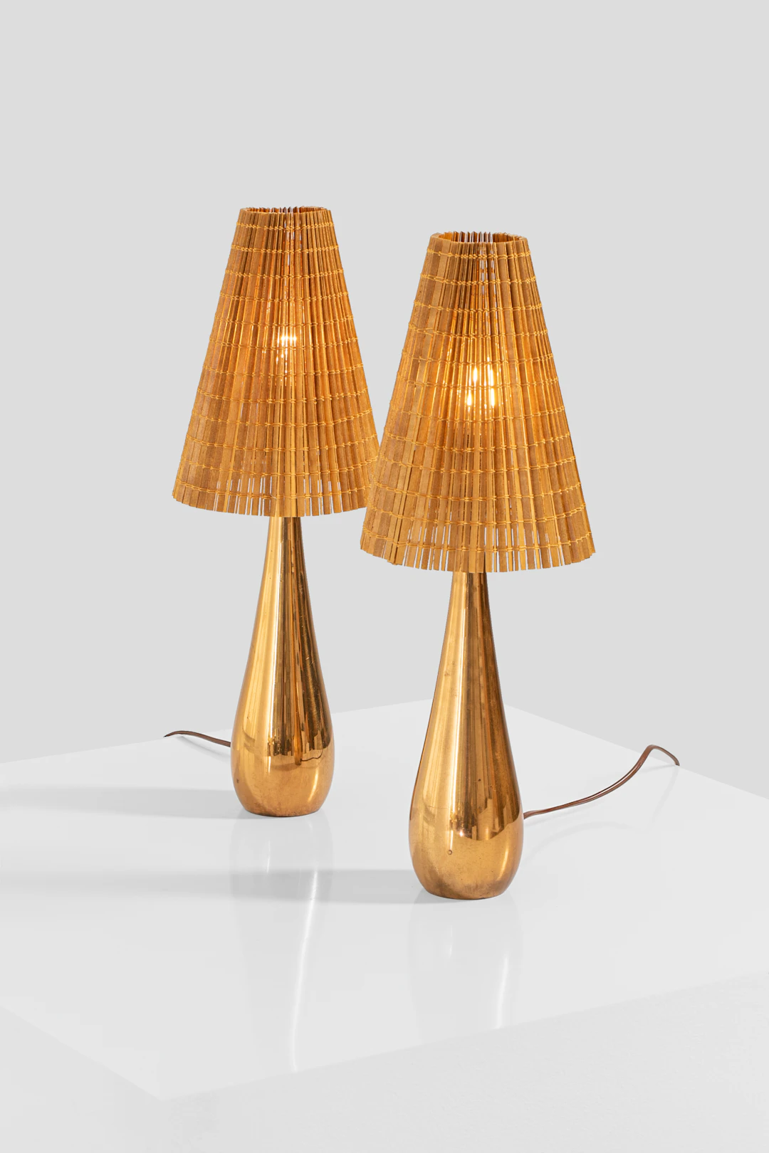 xx Mauri Almari (20th c.) Pair of table lamps, model no. K11-22